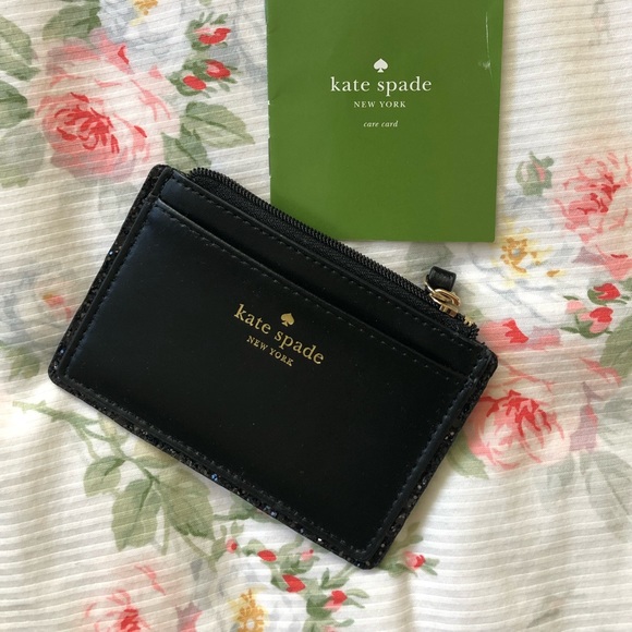 Kate Spade Beanie Mittens and Wallet - Picture 3 of 9